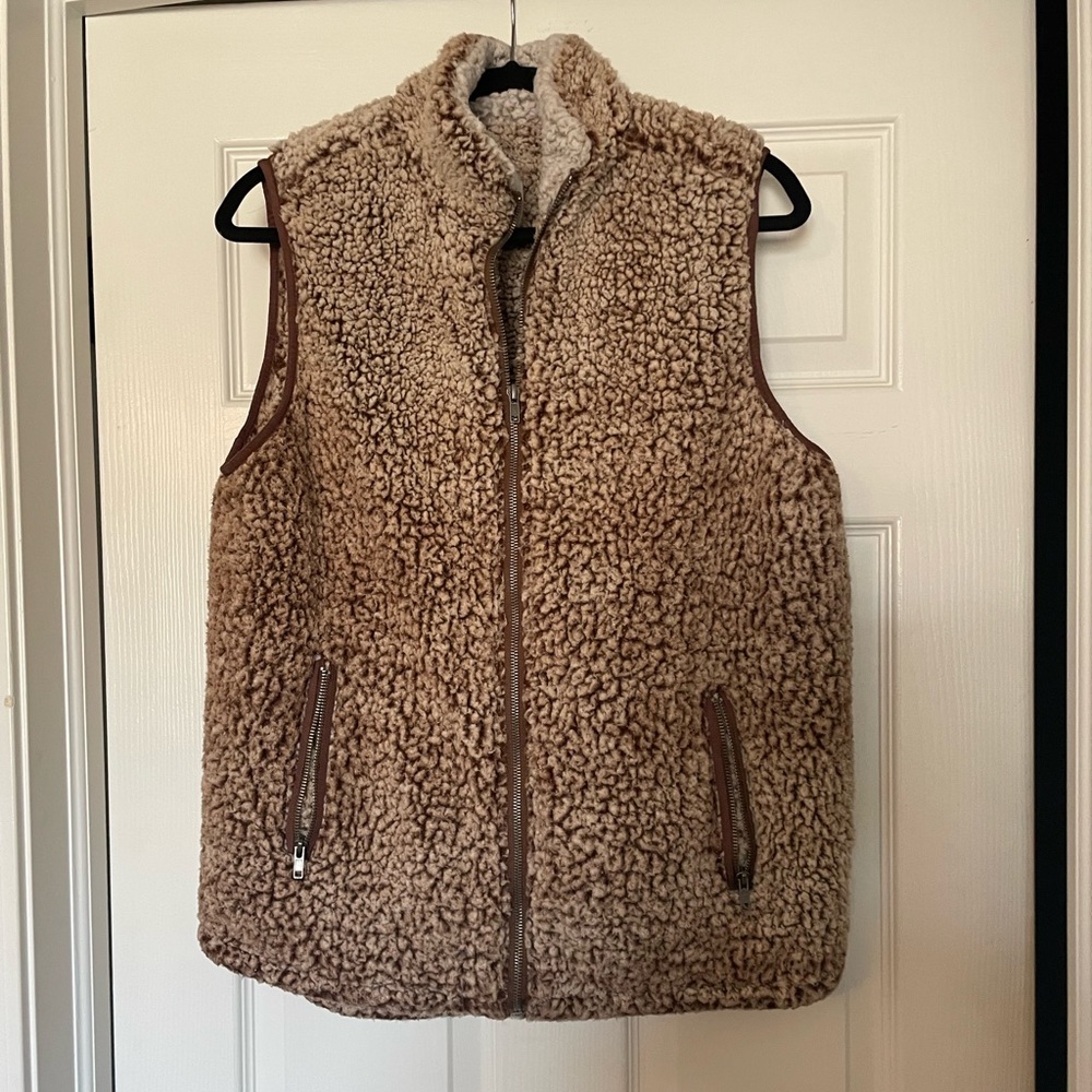 Thread and Supply vest size large